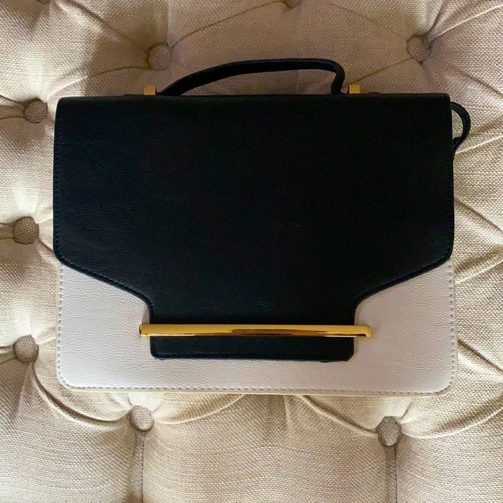 Satchel bag.